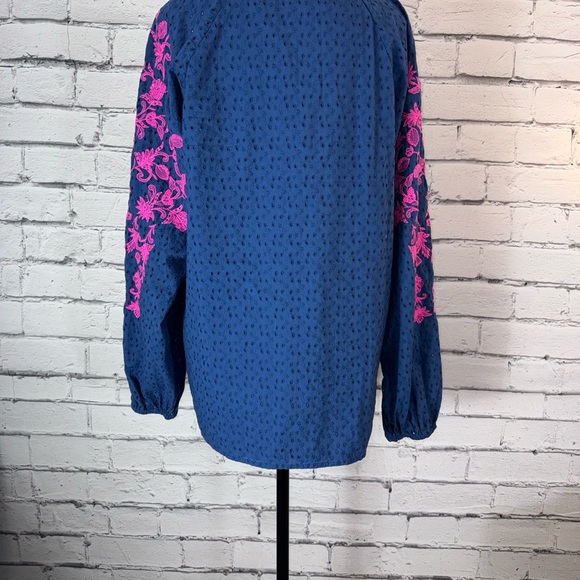 Lilly Pulitzer Coretta Navy Tunic Top Pink Embroidery Long Sleeved Size Large - Picture 8 of 11